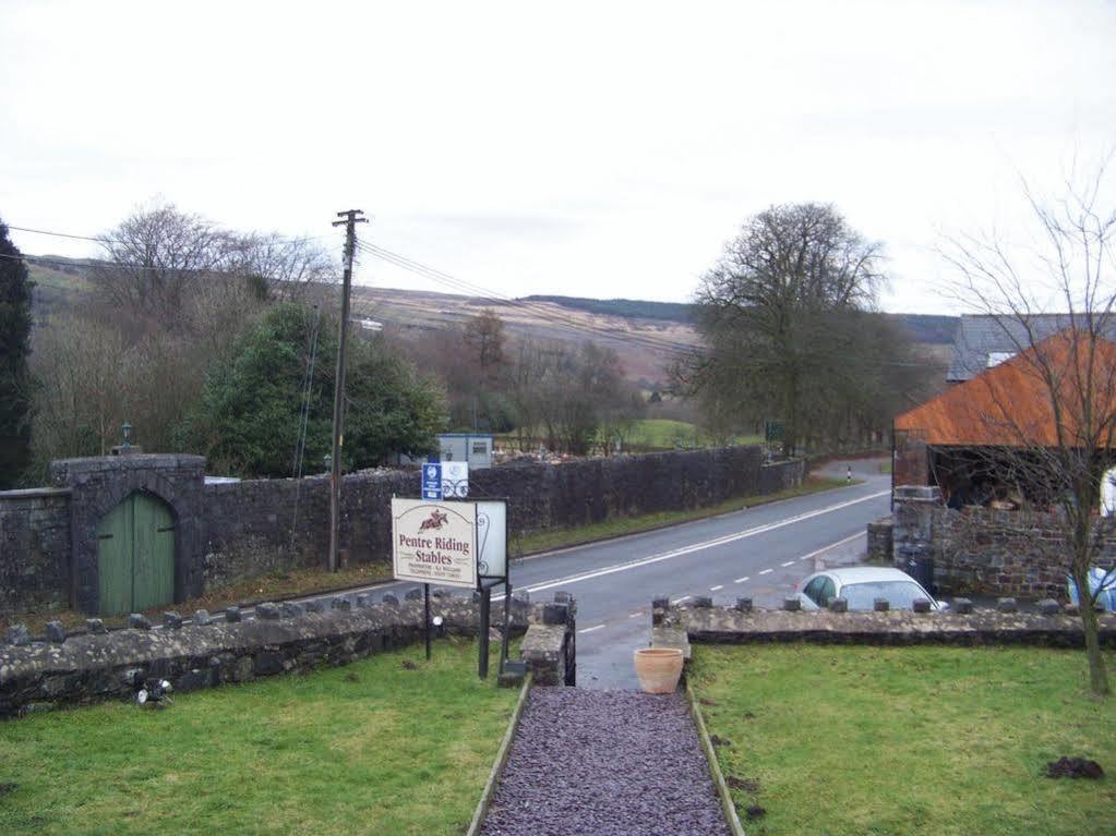 Pentre Riding Stables Hotel Abercraf Kültér fotó